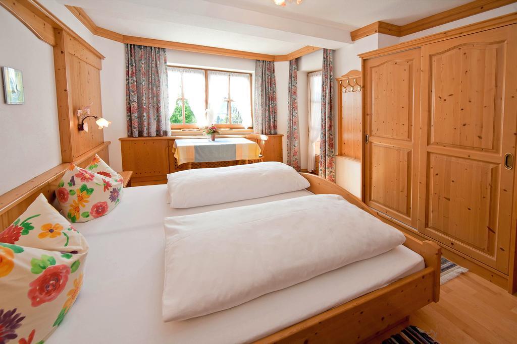 Hauser'S Ferienhof Hart im Zillertal Chambre photo